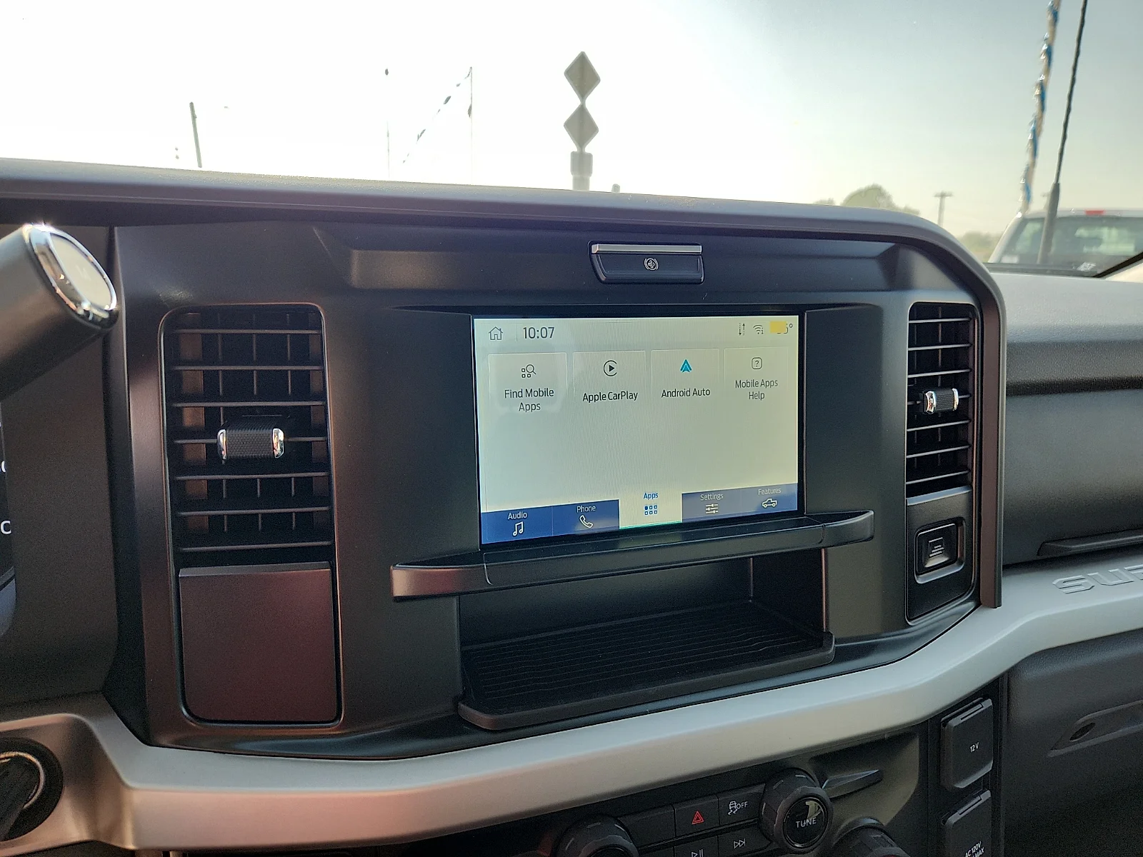 New 2026 Agate Black Metallic Ford XLT image 24