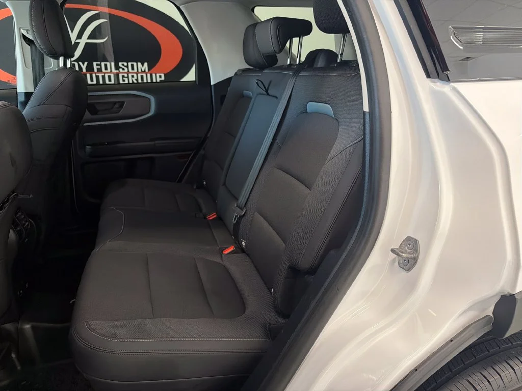 Used 2022 White Ford Badlands image 10