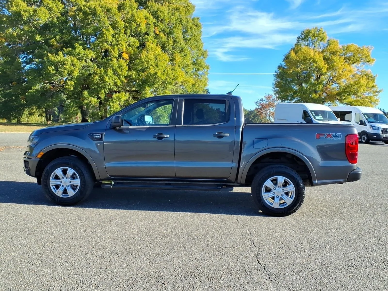 Used 2019 Magnetic Metallic Ford XLT image 3
