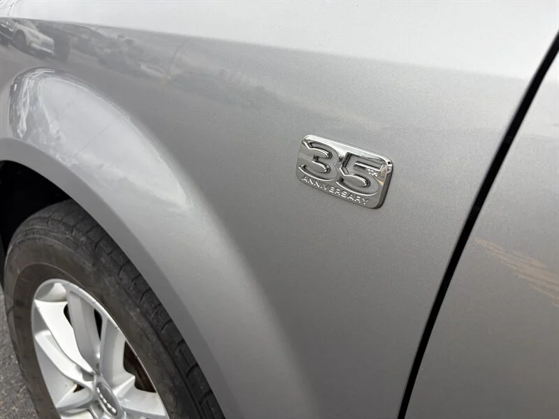 Used 2019 Grey Dodge SXT 35th Anniversary Edition image 4
