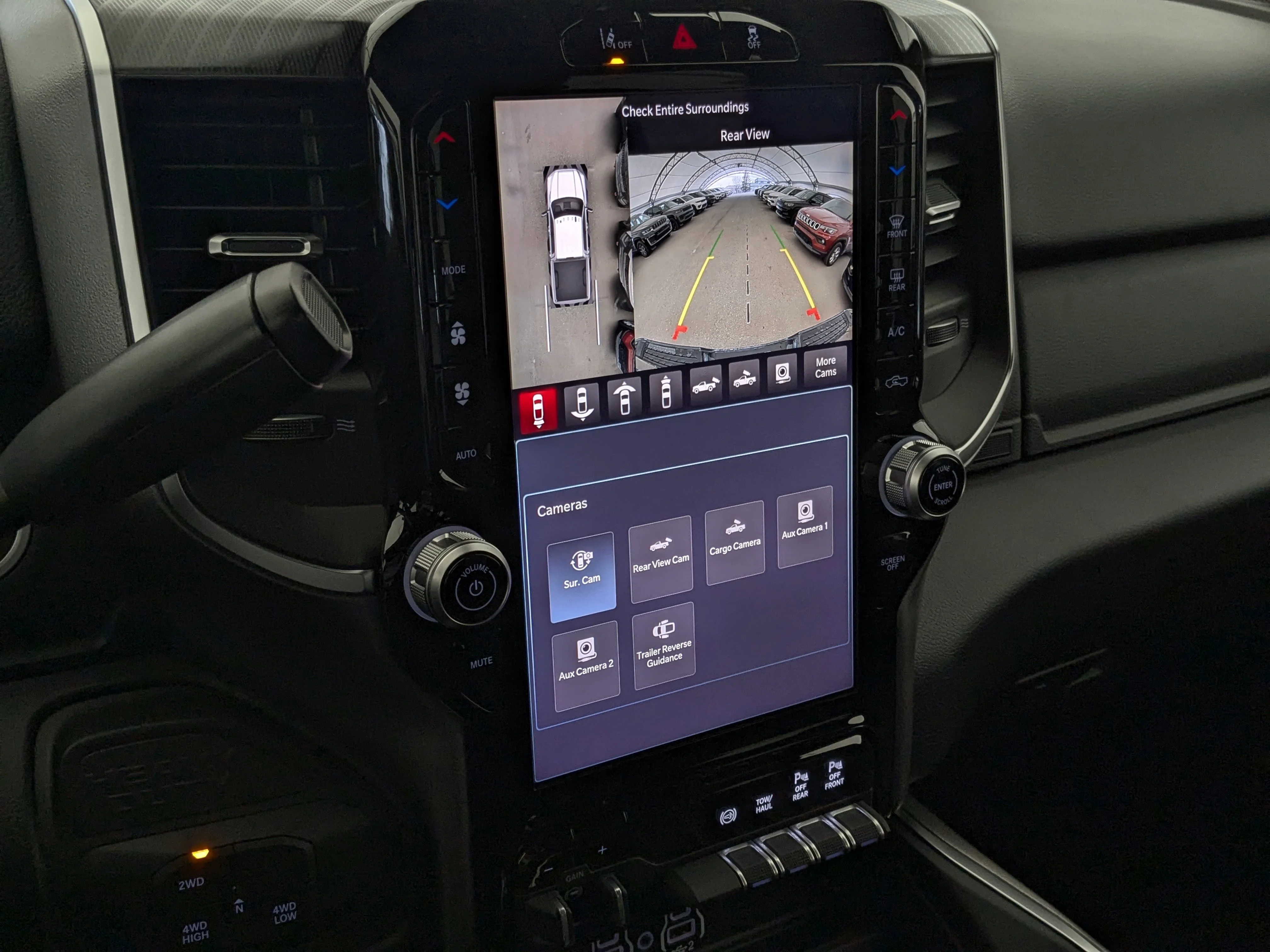 New 2026 Blue RAM Big Horn - - 6.7L HO Diesel - 5th Wheel/Gooseneck Prep - Sport App Pkg - Nav - Cargo Cam & More! image 23