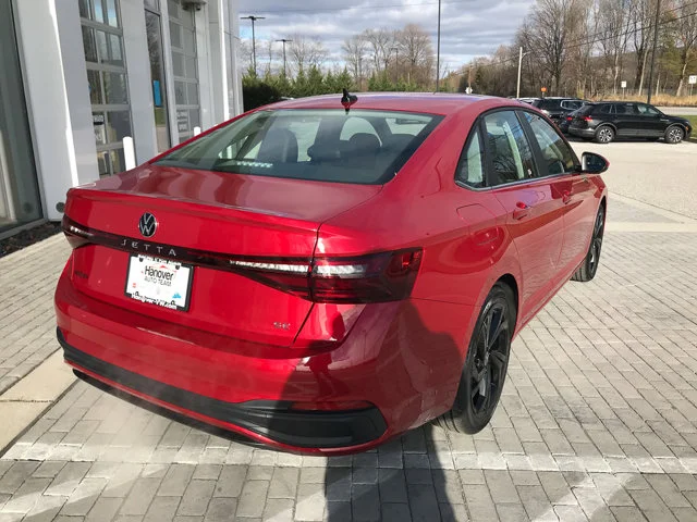2026 Volkswagen Jetta SE - Photo 8