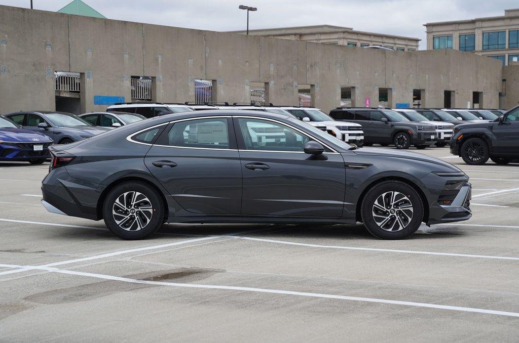 New 2026 Portofino Gray Hyundai Blue image 3