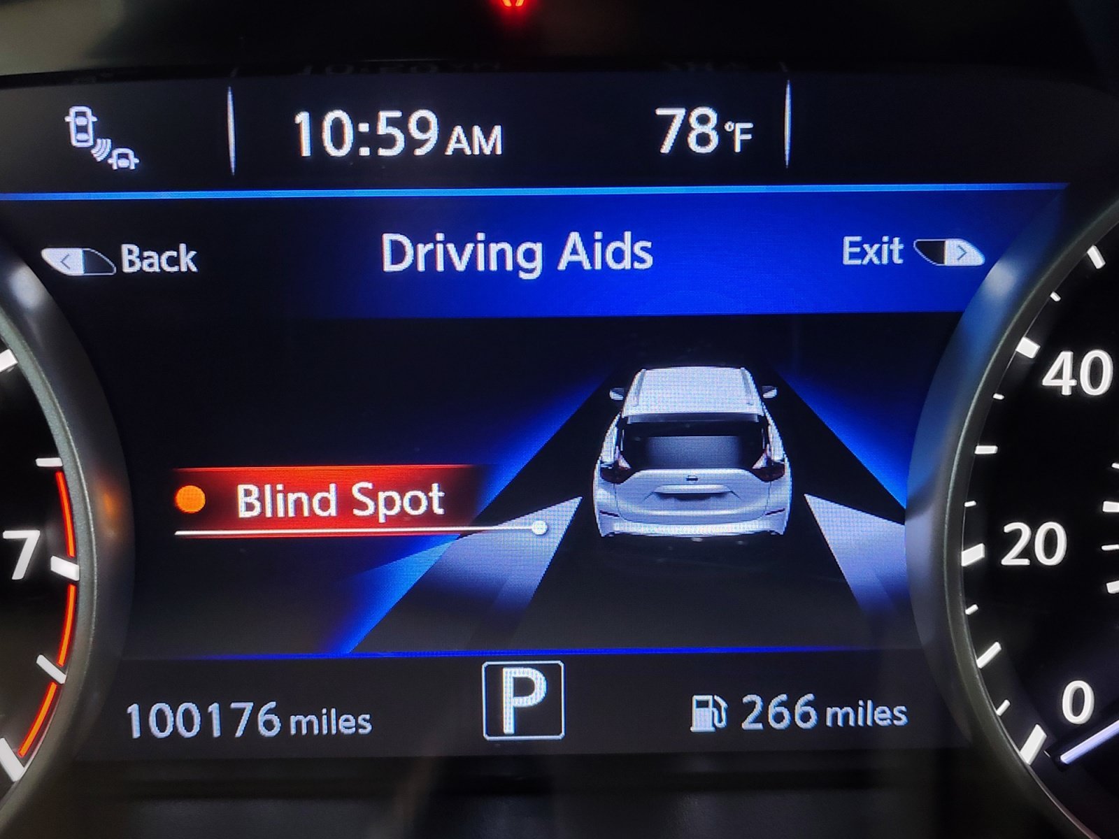 Used 2017 Gun Metallic Nissan SL image 34