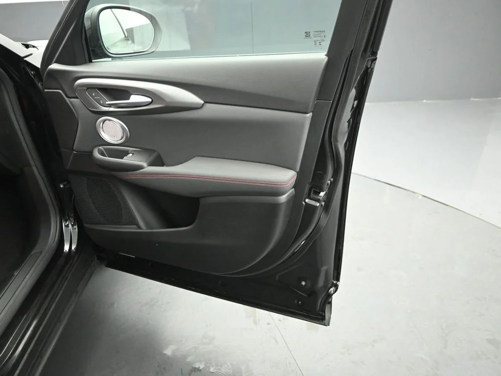 2026 Alfa Romeo Tonale Sprint - Photo 34