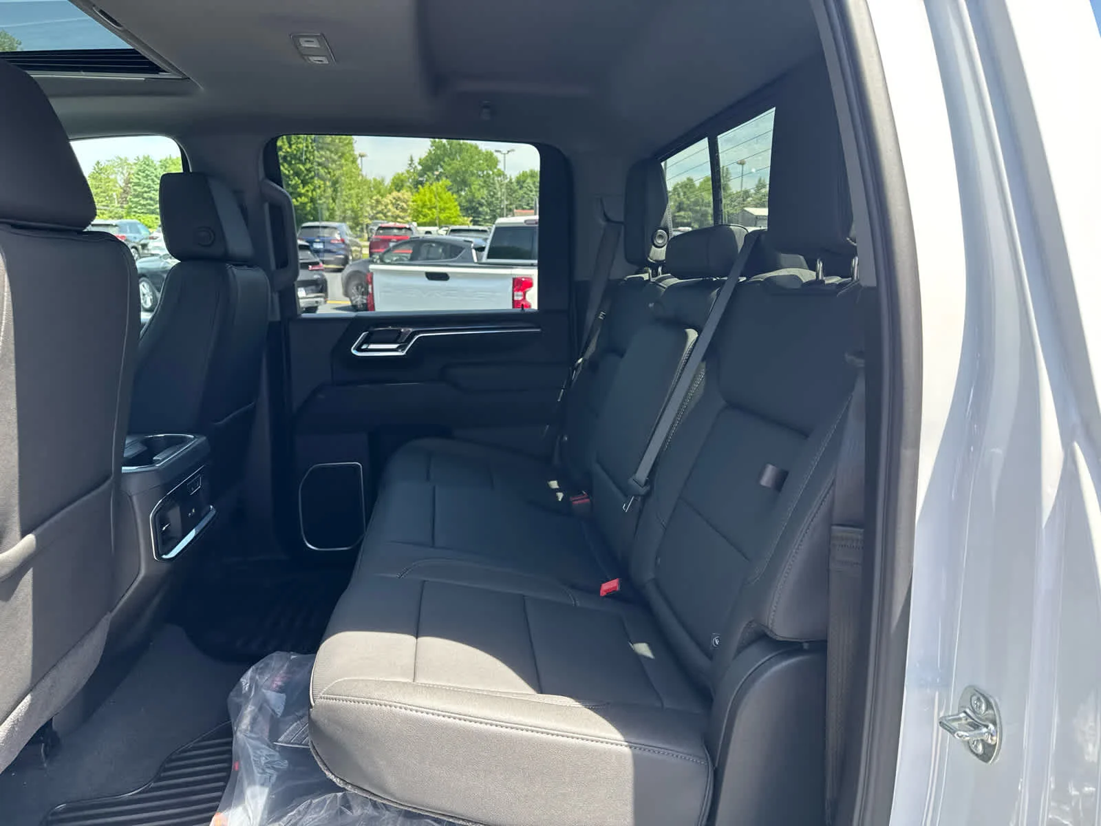2026 Chevrolet Silverado 3500 HD LTZ - Photo 14