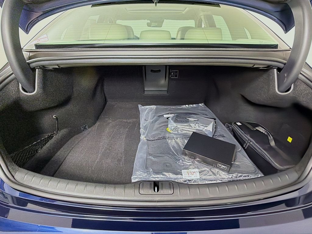 New 2027 Capri Blue Genesis 2.5T Sport Prestige image 28