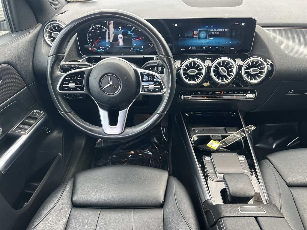 Used 2021 Polar White Mercedes-Benz GLA 250 image 17