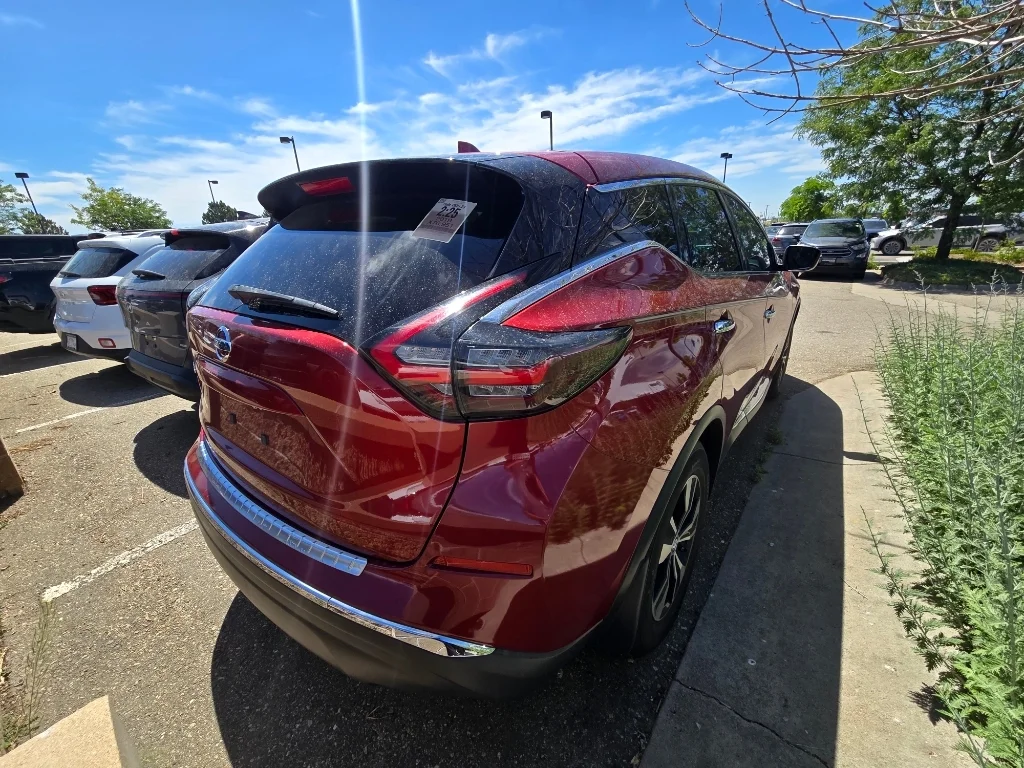 Used 2019 Cayenne Red Pearl Metallic Nissan S image 13