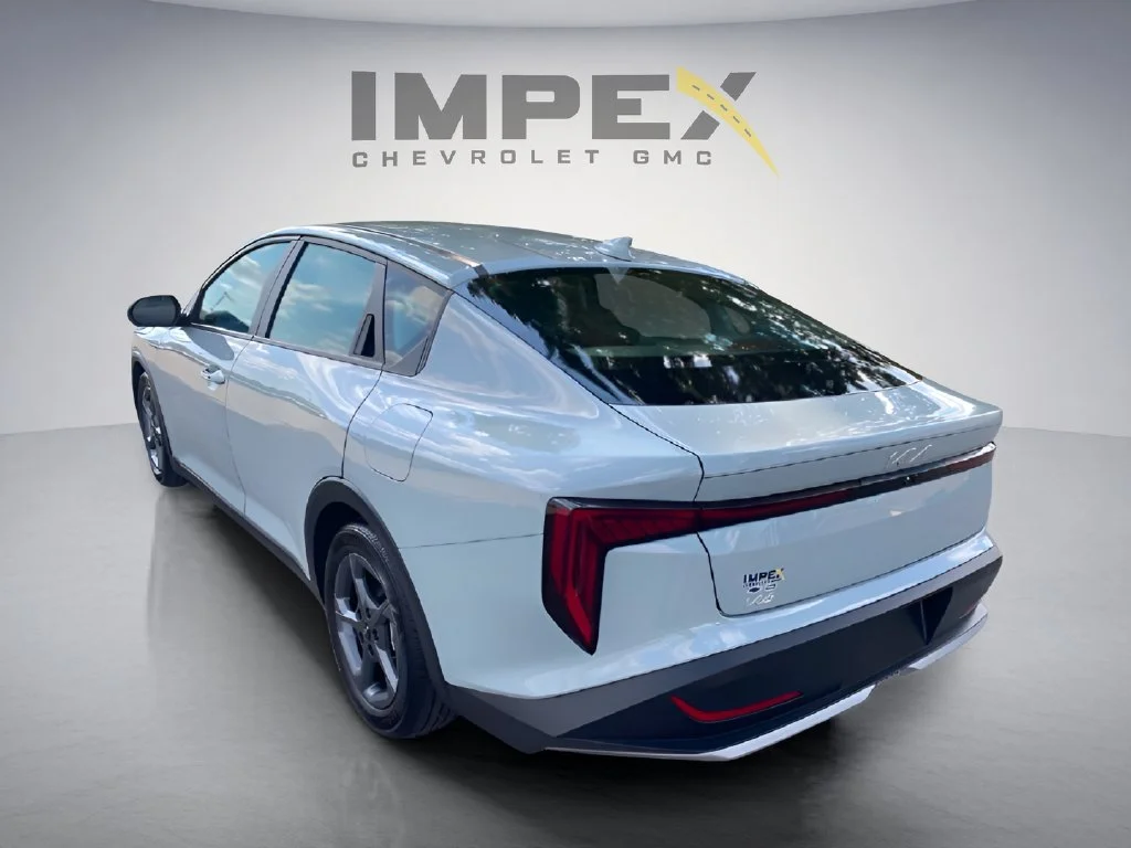 Used 2025 Gray Kia LXS image 3