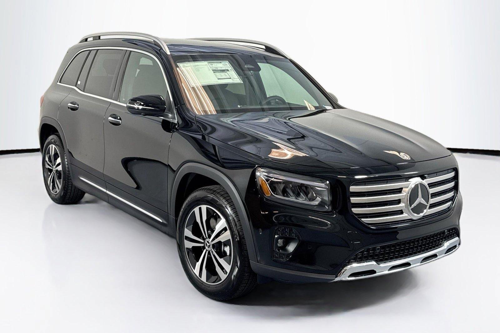New 2026 Night Black Mercedes-Benz GLB 250 image 3