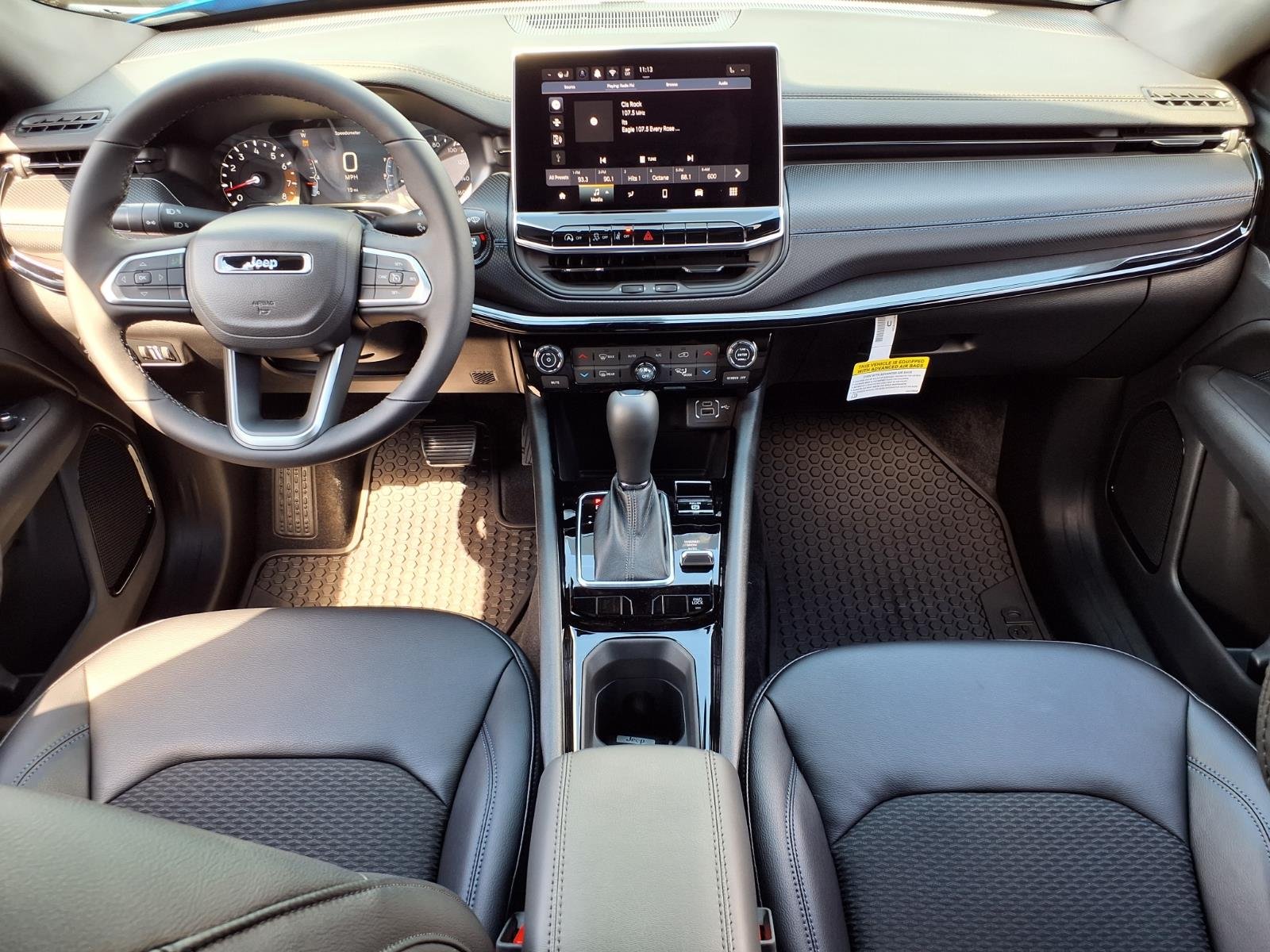 New 2026 Hydro Blue Pearlcoat Jeep Latitude Altitude image 7