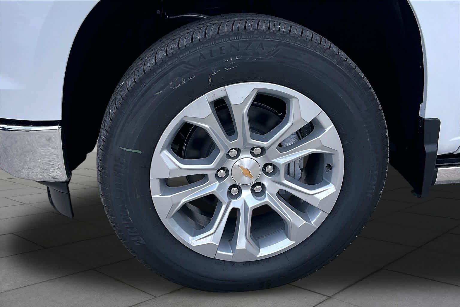 2026 Chevrolet Silverado 1500 LTZ - Photo 11