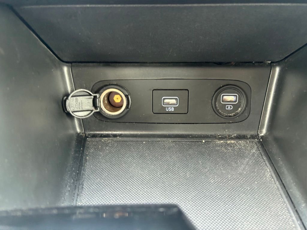 Used 2023 Gray Hyundai SEL image 22