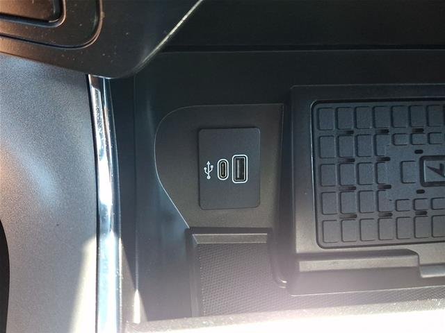 New 2026 Carbonized Gray Metallic Ford XLT image 36