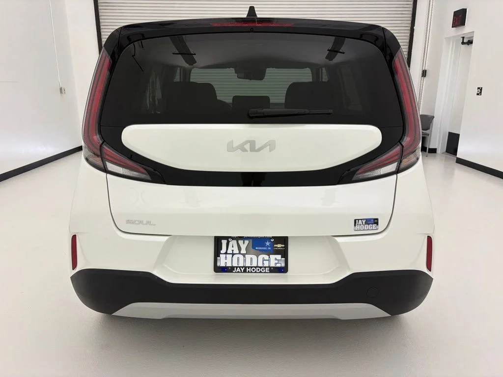 Used 2025 White Kia LX image 15