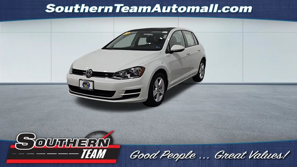 2017 Volkswagen Golf TSI Wolfsburg Edition 4-Door Auto's photo