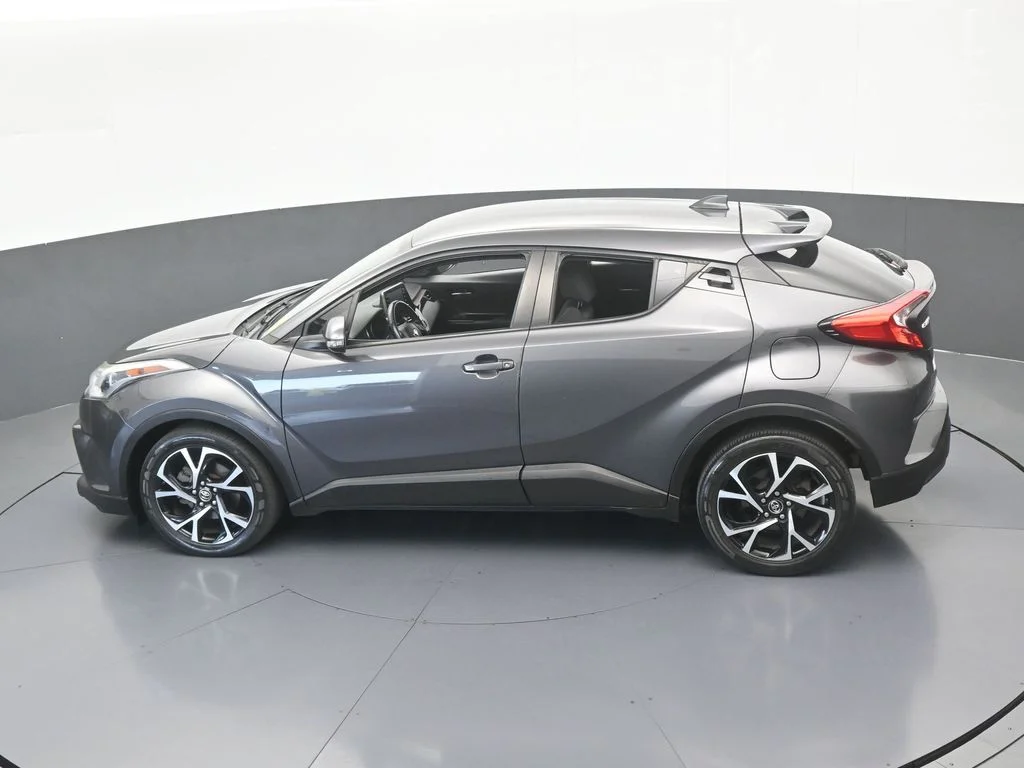 Used 2019 Magnetic Gray Metallic Toyota XLE image 39