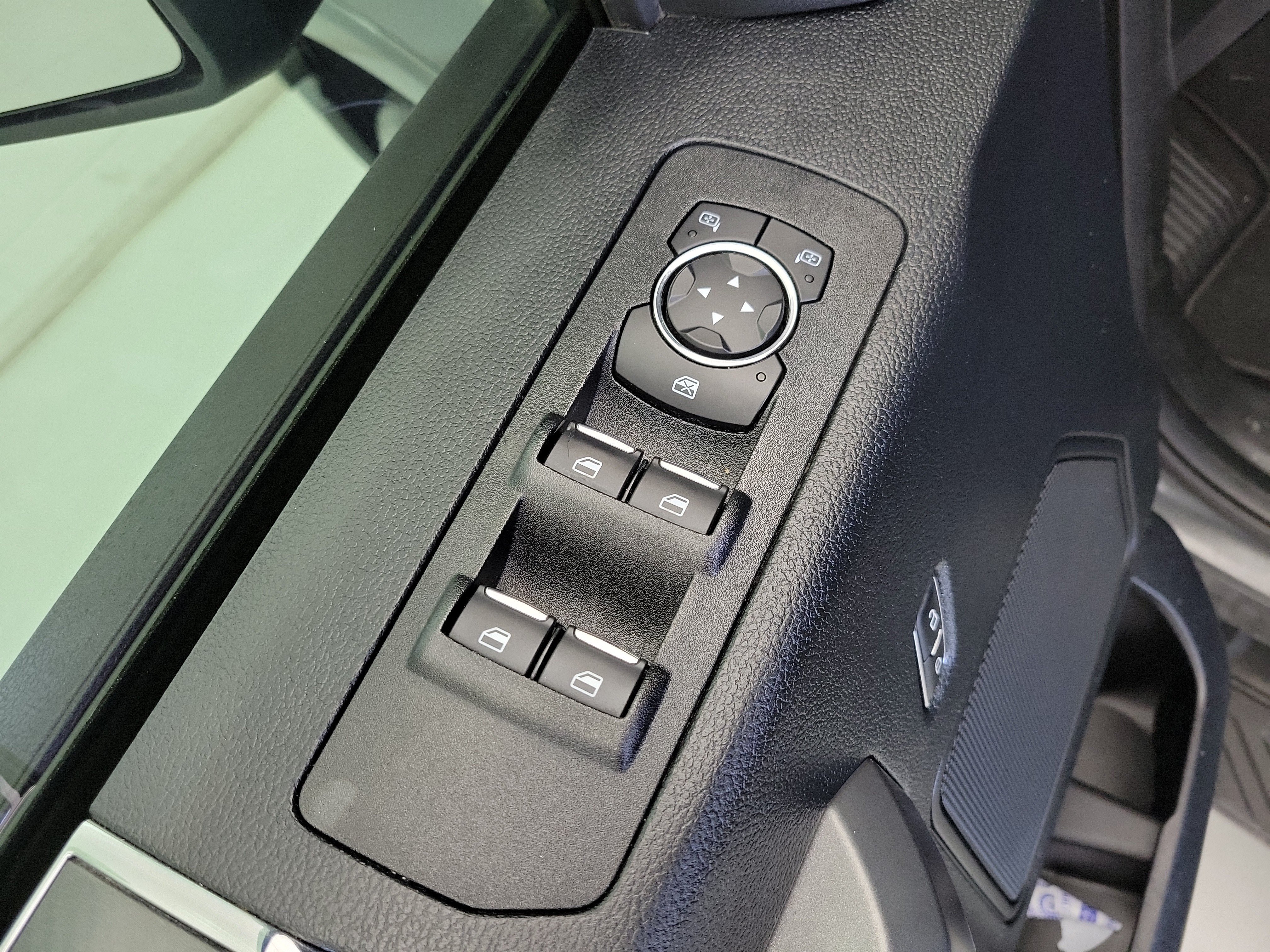 Used 2018 Magnetic Ford XLT image 21