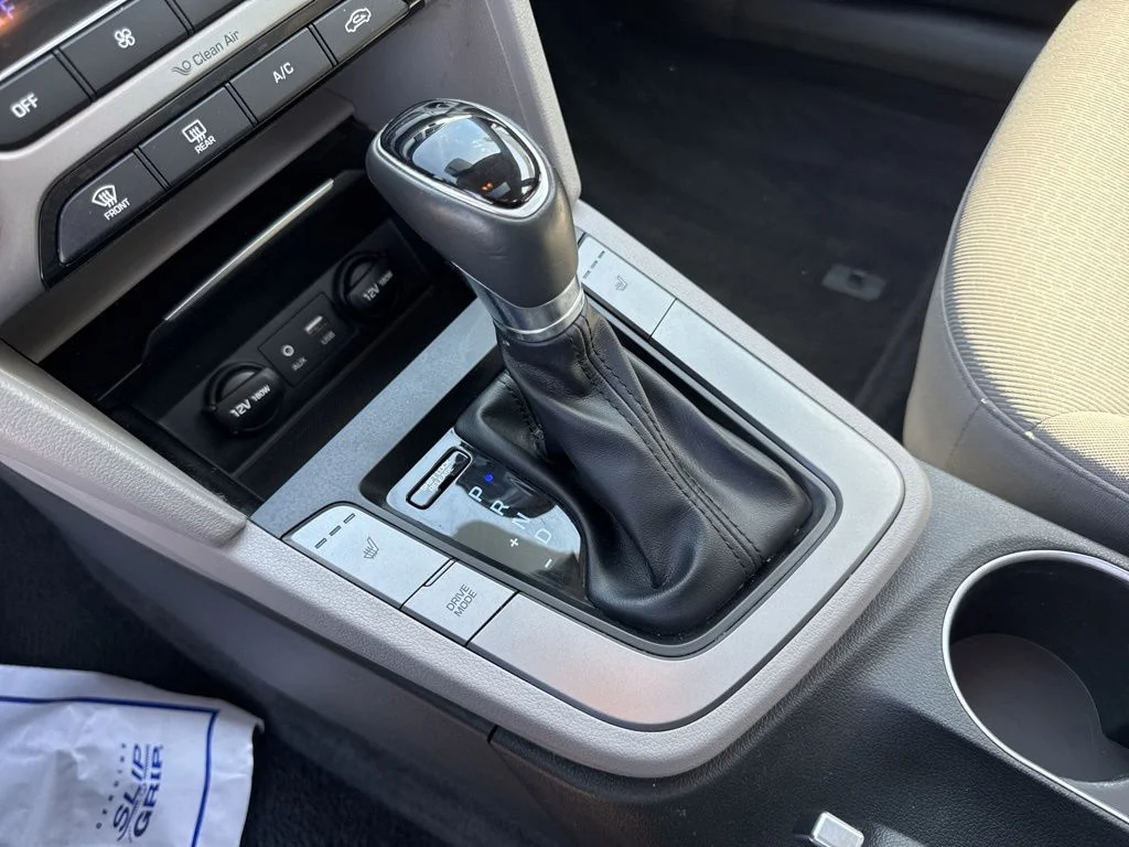 Used 2018 Symphony Silver Hyundai Value Edition image 22