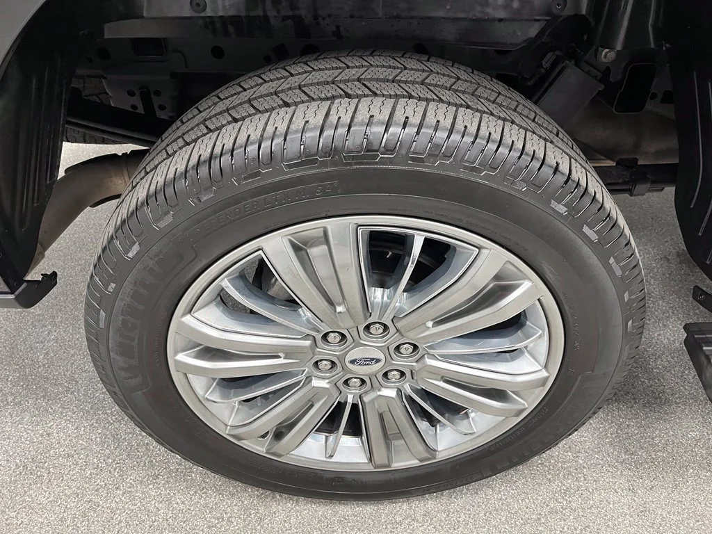 Used 2024 Black Ford Platinum image 17