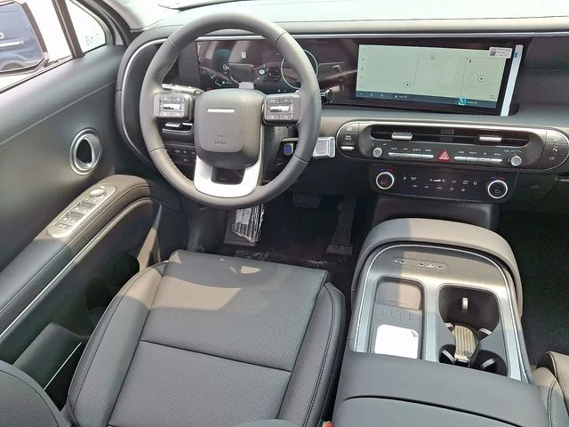 New 2026 White Hyundai SEL image 9