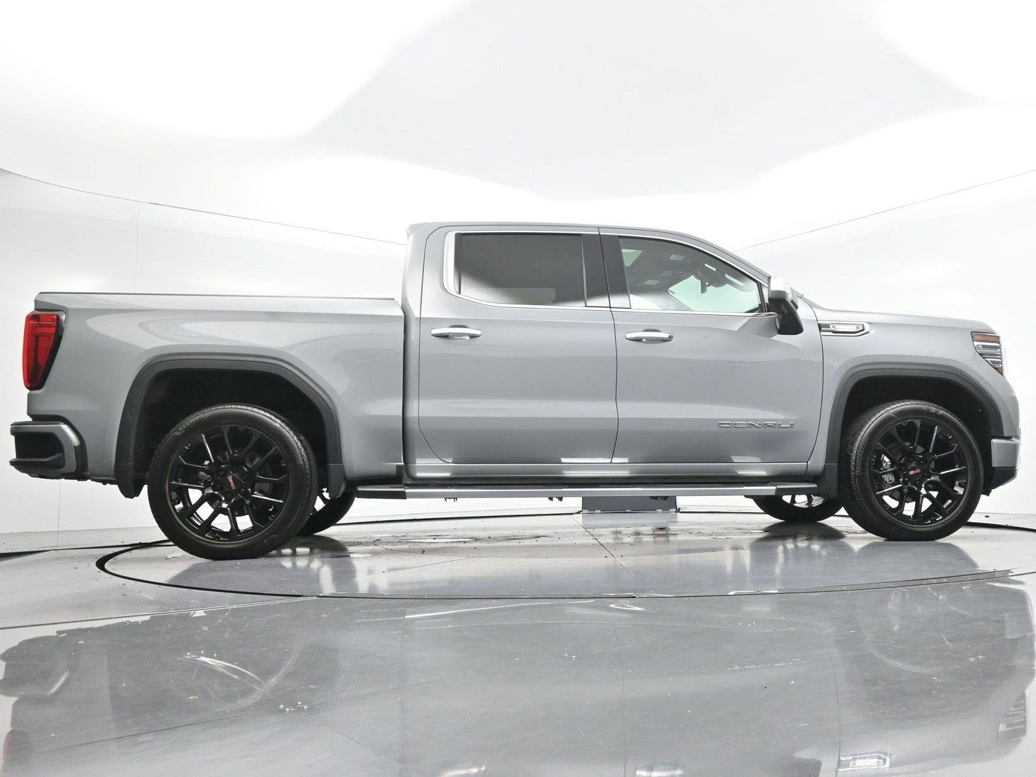 Used 2025 Thunderstorm Gray GMC Denali image 51