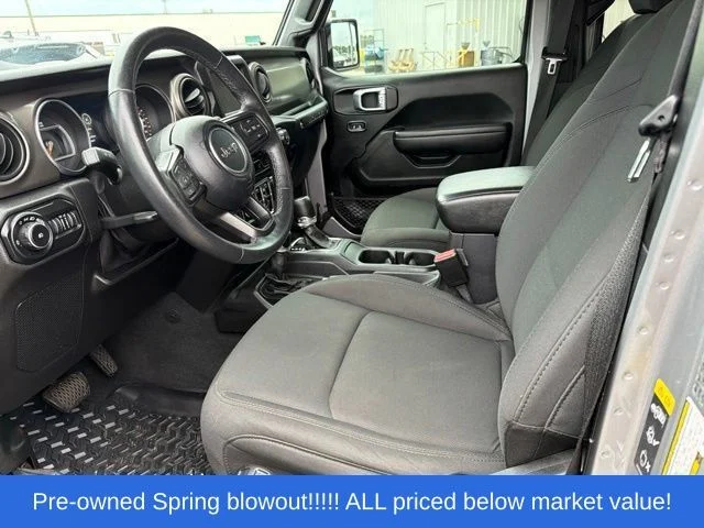 Used 2021 Silver Jeep Unlimited Sport S image 12