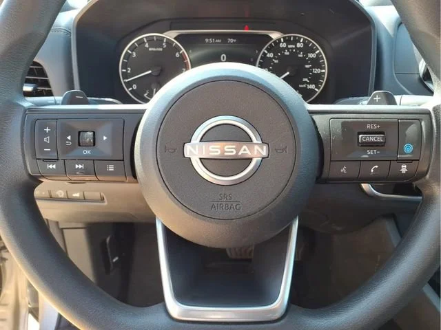 Used 2024  Nissan SV image 14