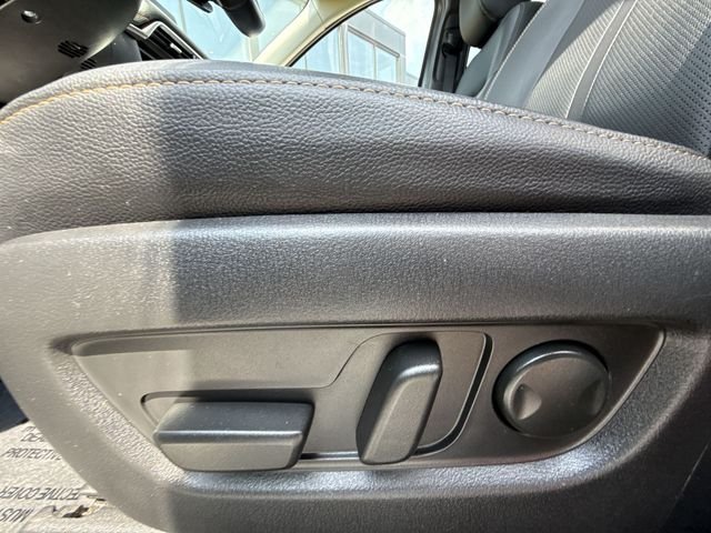 Used 2024 White Mazda Preferred image 12