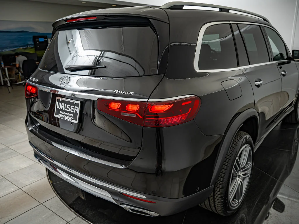 Used 2024 Black Mercedes-Benz GLS 450 image 16