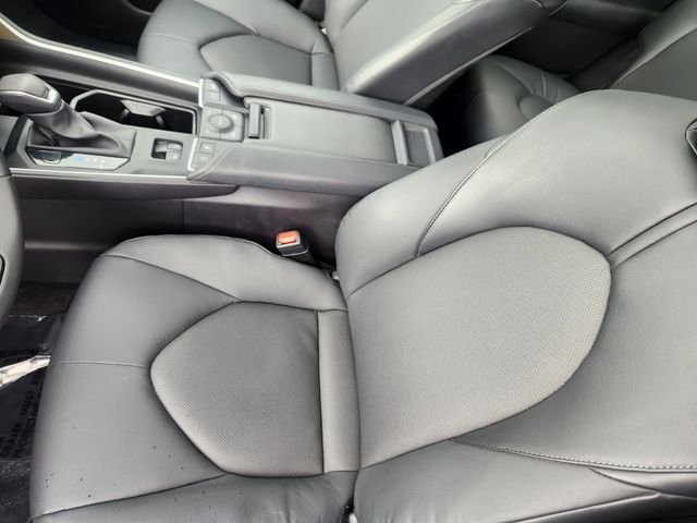 Used 2025 Black Toyota XLE image 8