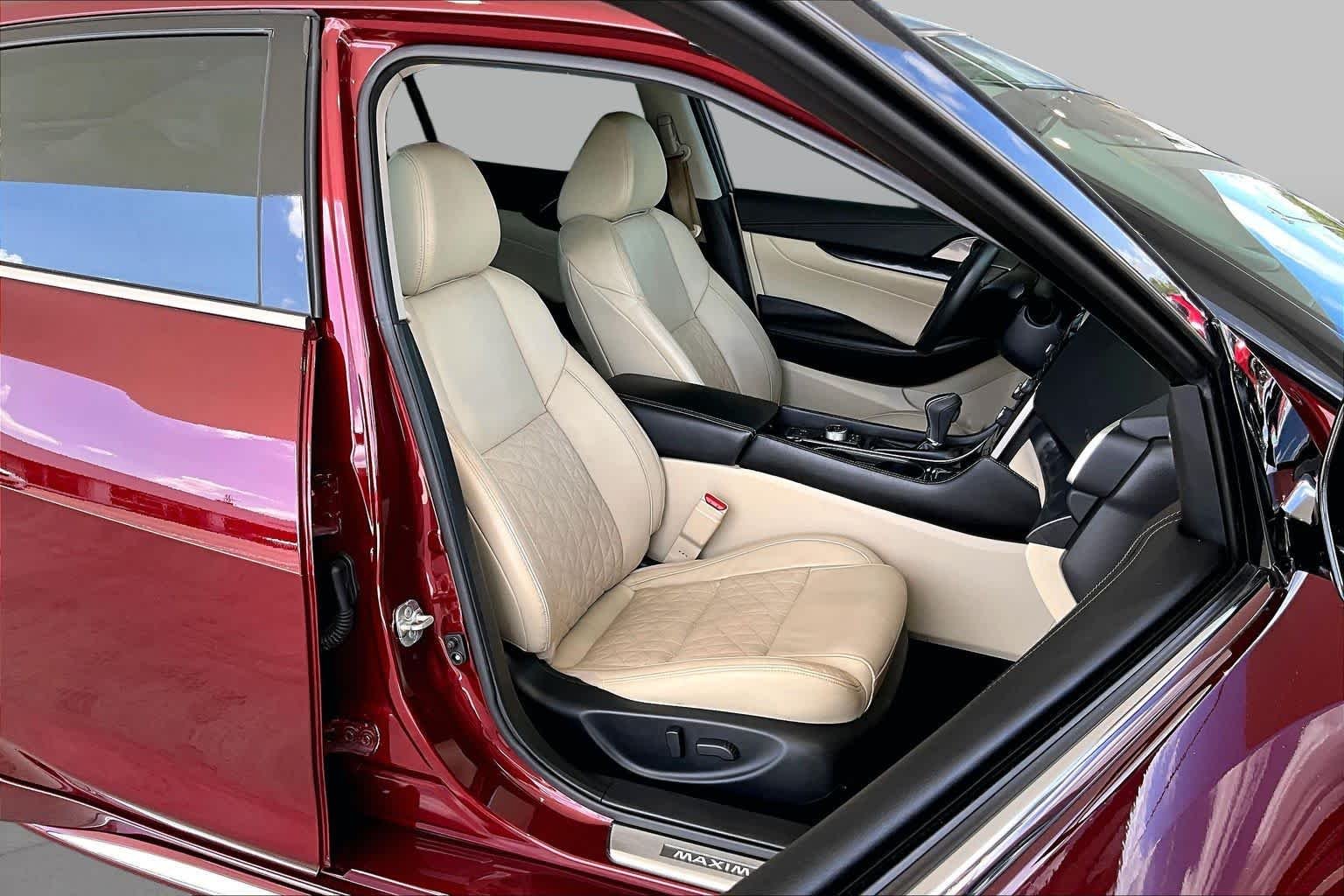 Pre-Owned 2021 Nissan Maxima Platinum