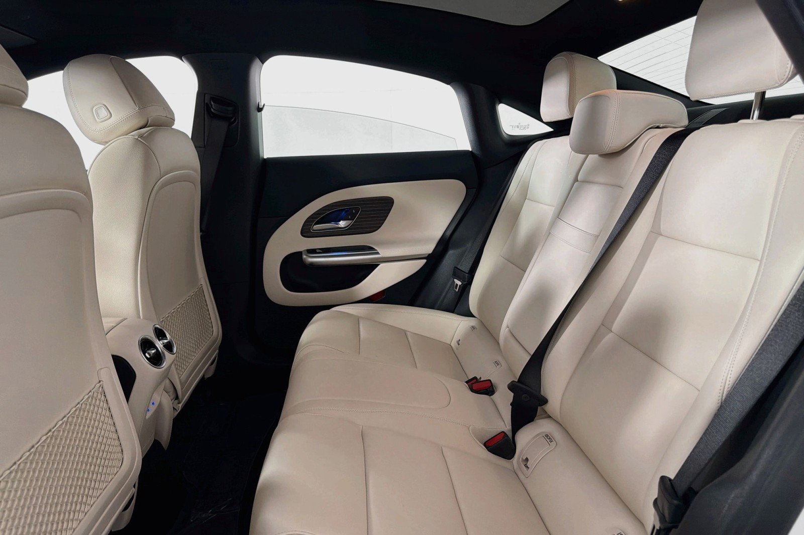 New 2027 Polar White Mercedes-Benz CLA 250+ Electric image 7