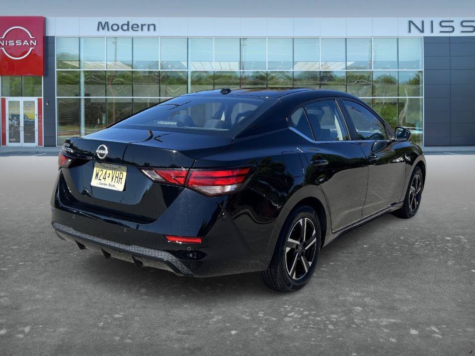 Used 2025 Super Black Nissan SV image 5