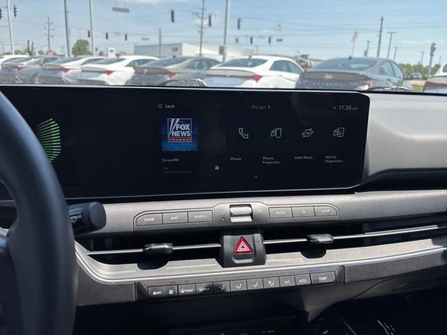 Used 2025 Steel Gray Kia LXS image 22