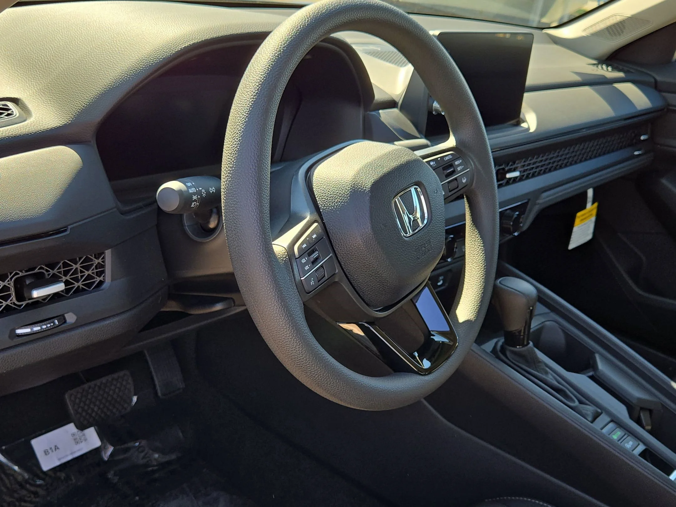 New 2026 Meteorite Gray Metallic Honda SE image 11