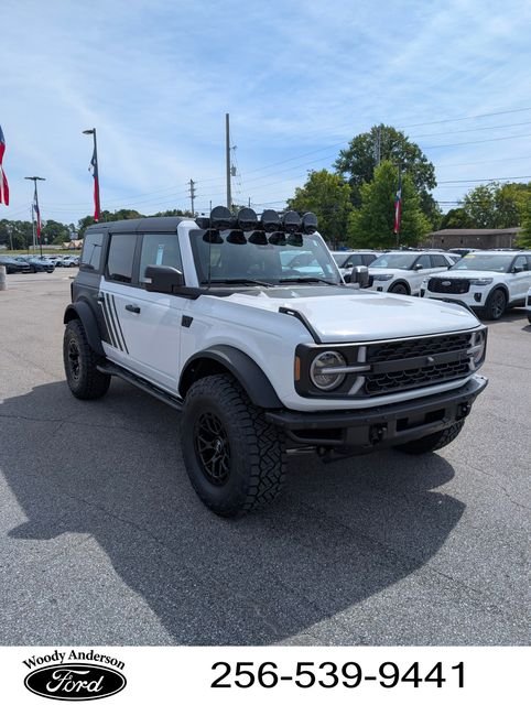 New 2025 Oxford White Ford Badlands RTR image 3