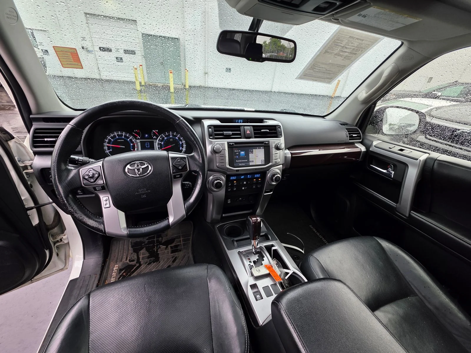 Used 2016 Blizzard Pearl Toyota Limited image 12