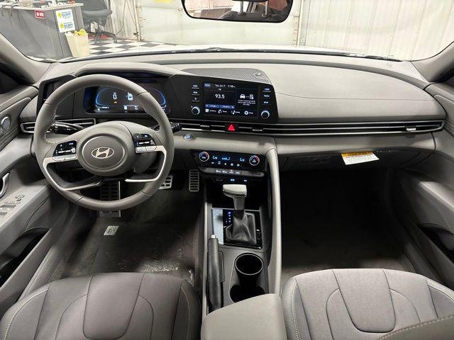 New 2026 White Hyundai SEL Sport image 12