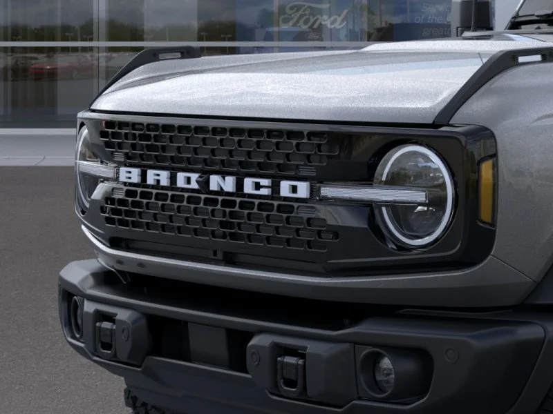 New 2025 Carbonized Gray Metallic Ford Badlands® image 19