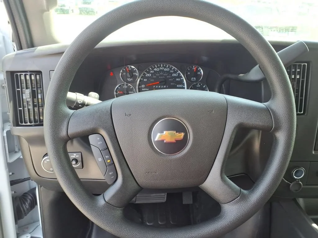 2026 Chevrolet Express Cargo Work Van - Photo 9