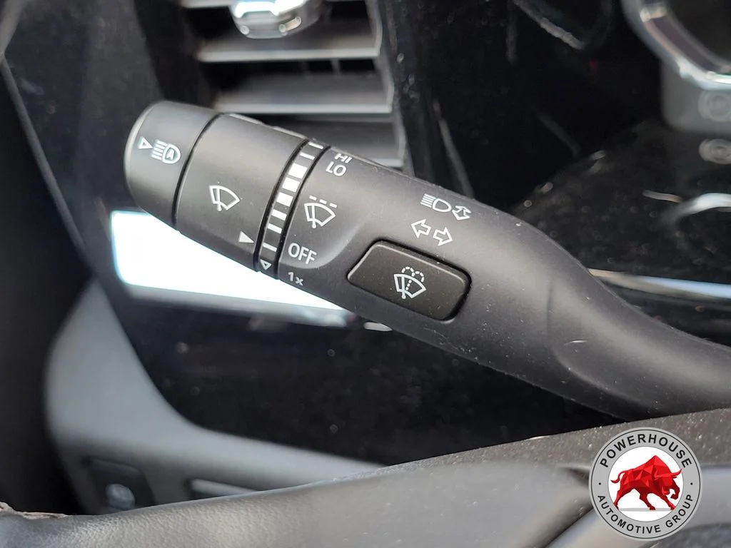 Used 2023 White Chevrolet LT image 30