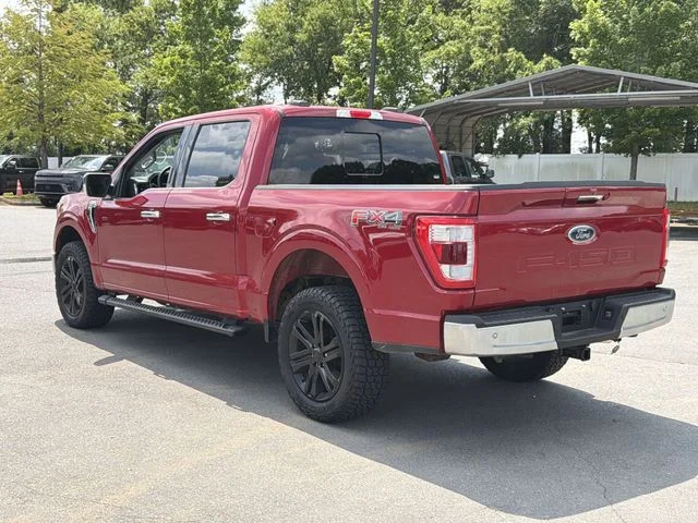Used 2022 Red Ford Lariat image 3