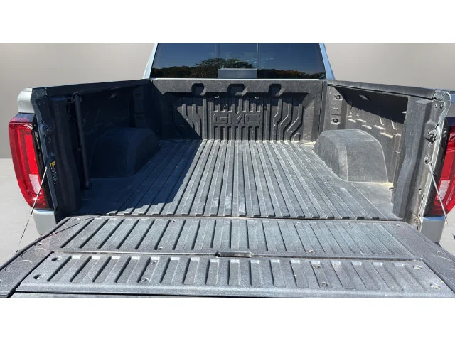 Used 2024 Silver GMC Denali Ultimate image 34