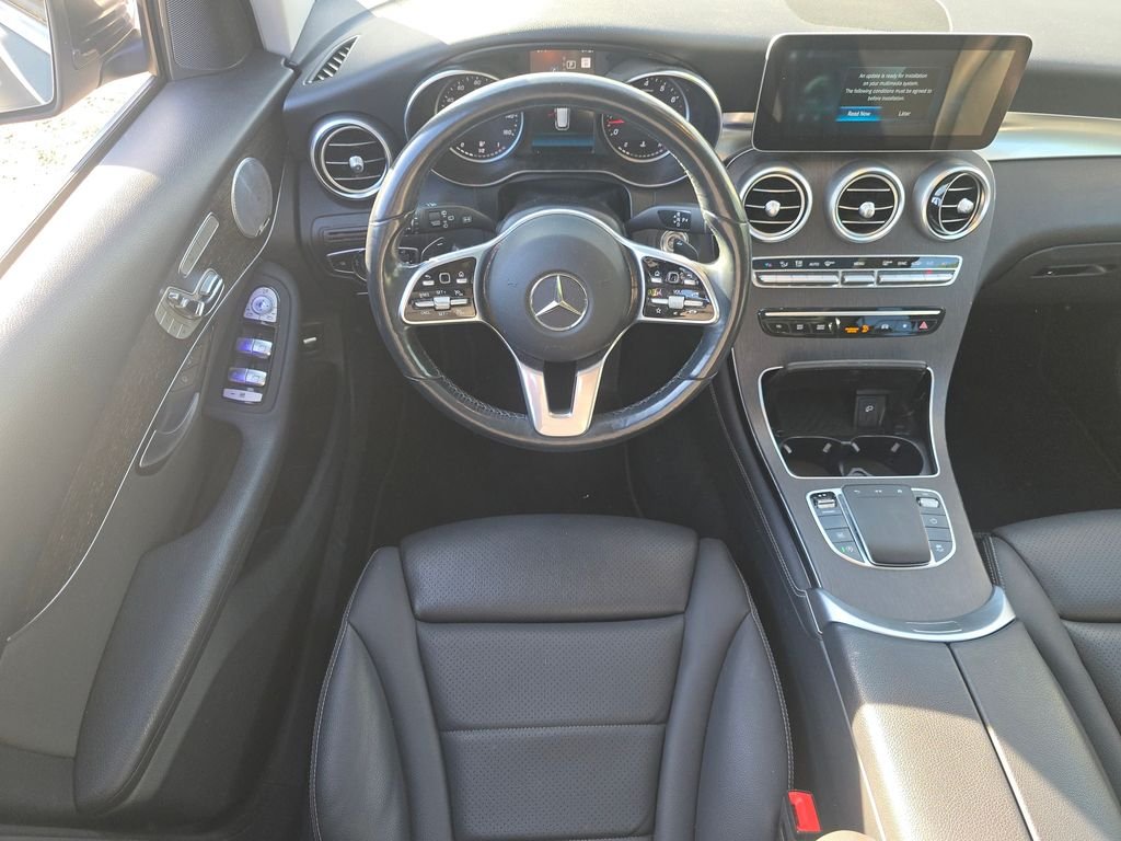 Used 2020 Graphite Gray Metallic Mercedes-Benz GLC 300 image 25