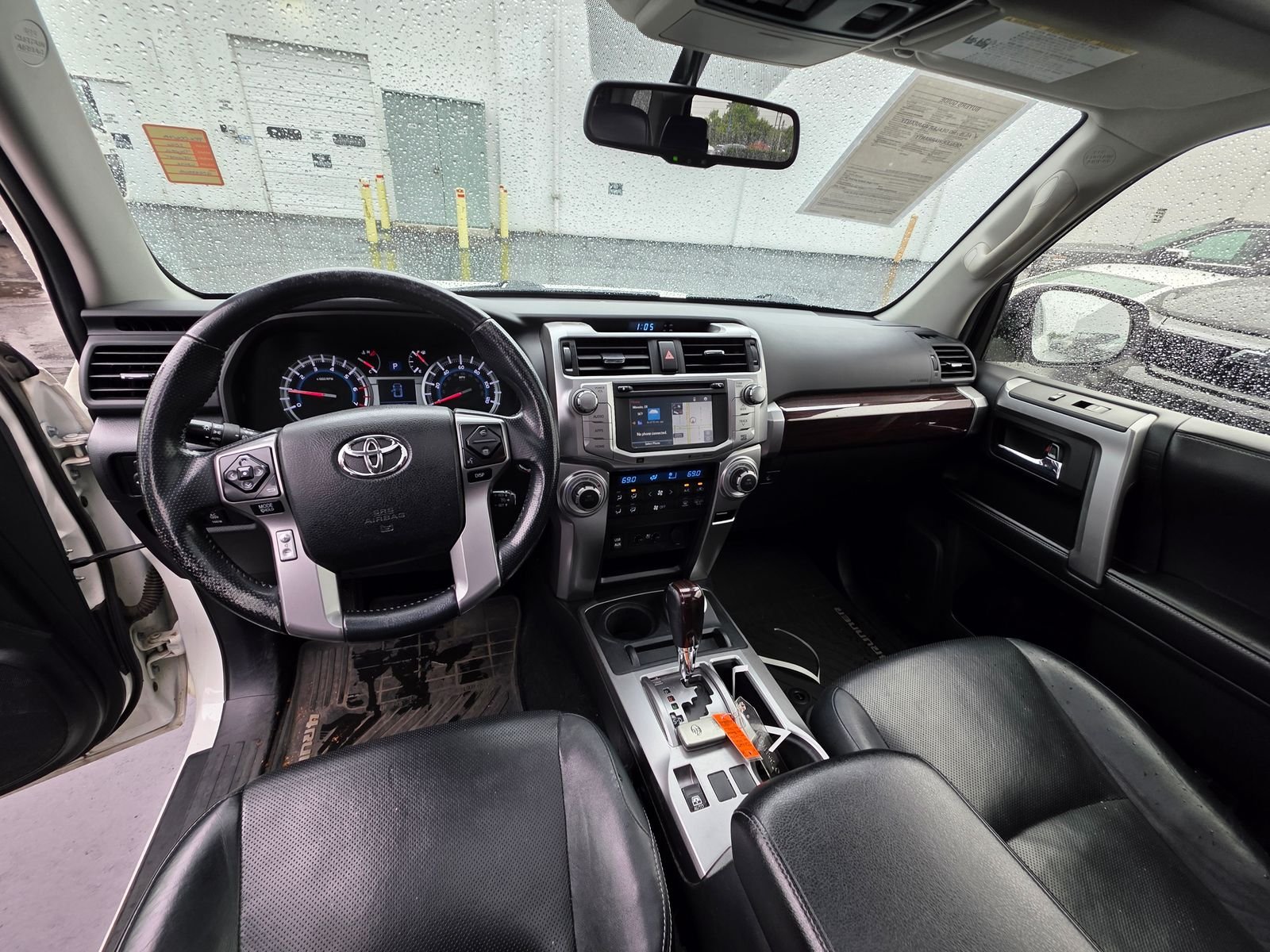 Used 2016 Blizzard Pearl Toyota Limited image 11