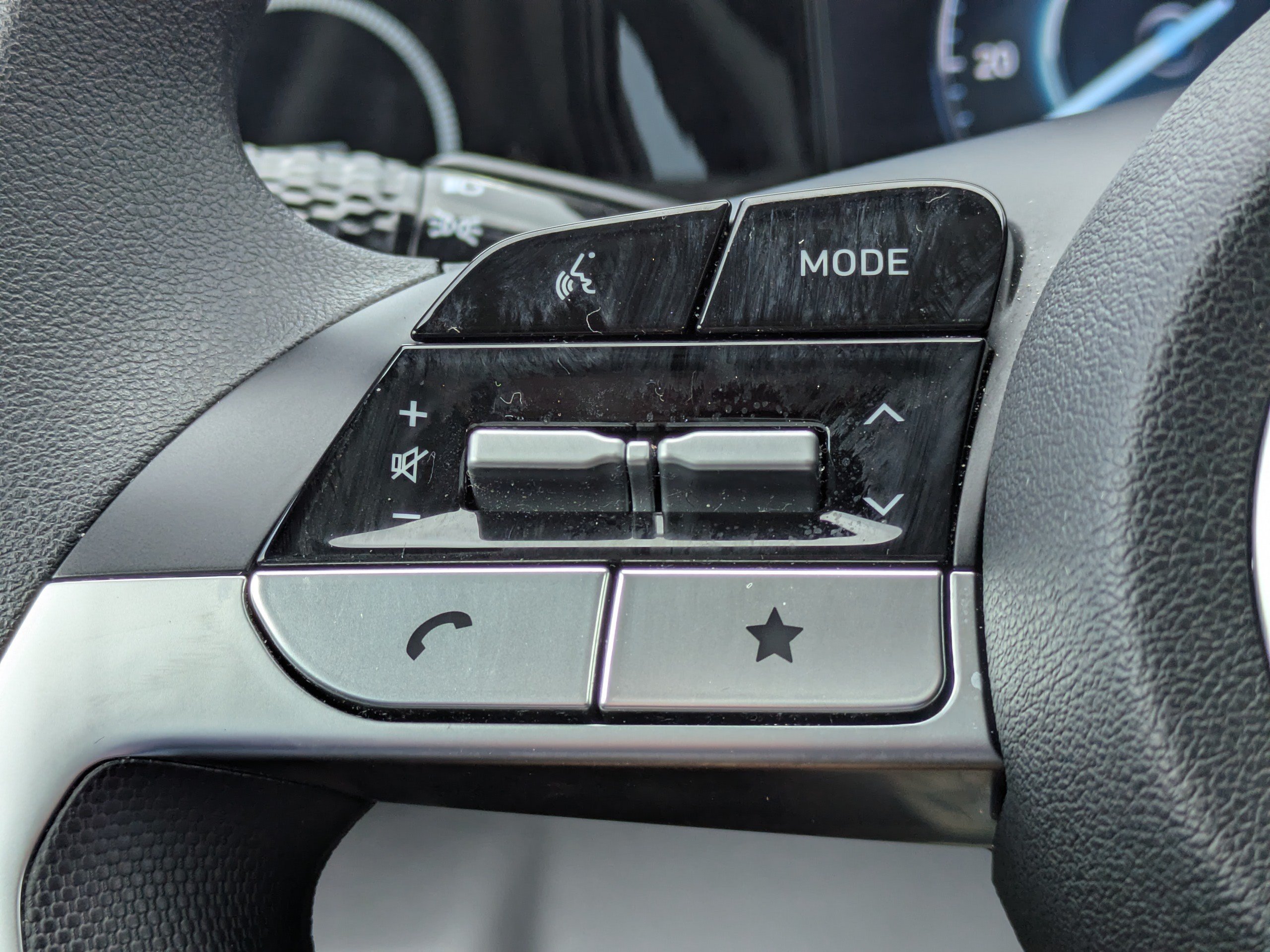 2024 Hyundai Elantra Blue - Photo 22