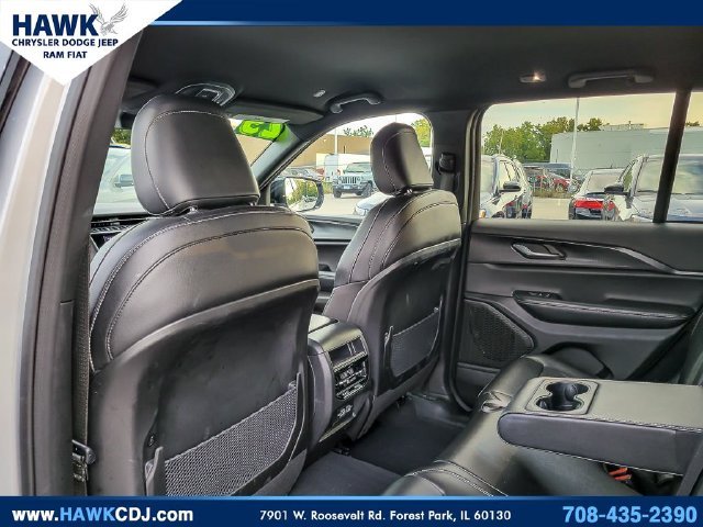 Used 2025 Silver Jeep Altitude image 11