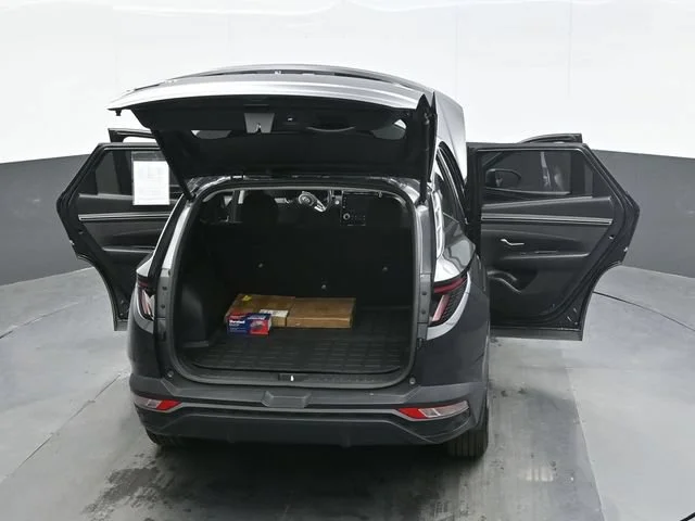 Used 2023 Gray Hyundai SEL image 27